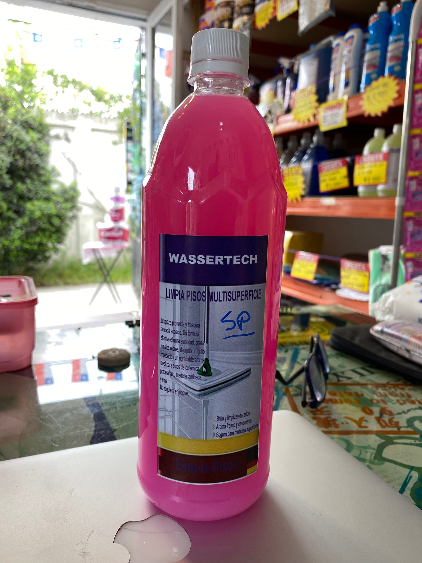 Limpiapisos Antibacterial para Mascotas – Neutraliza olores y desinfecta