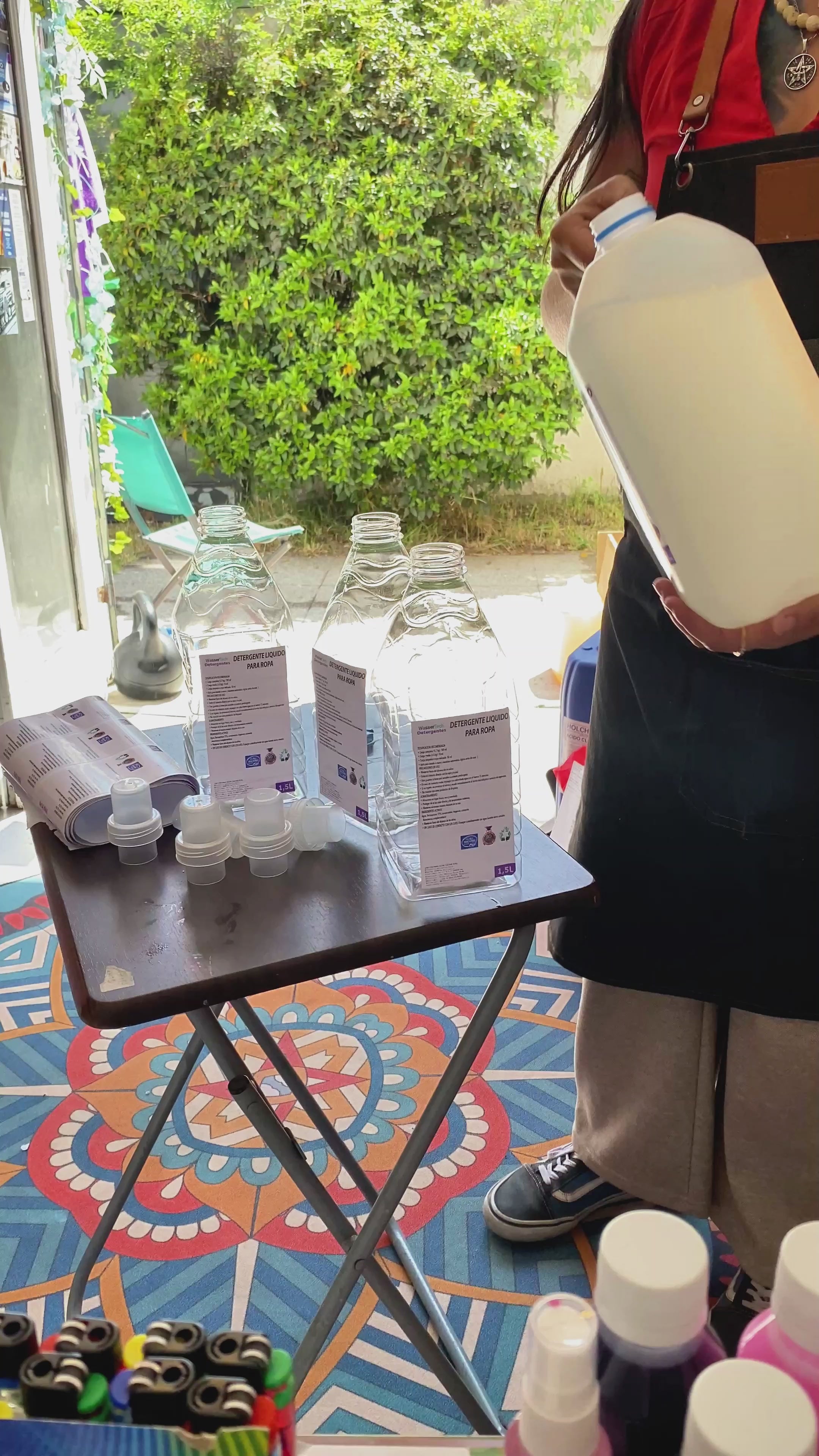 Cargar video: Muestra de pureza  de detergentes de ropa